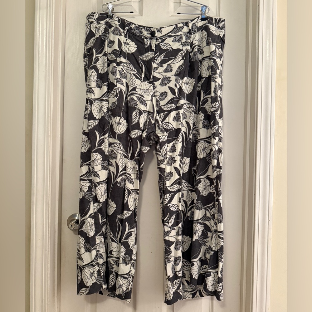 Anthropologie Grey/green and White Floral Wide Leg Pants linen Maeve pants